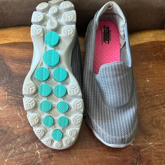 Skechers Gray Women's Slip-On Loafers - Picture 2 of 3